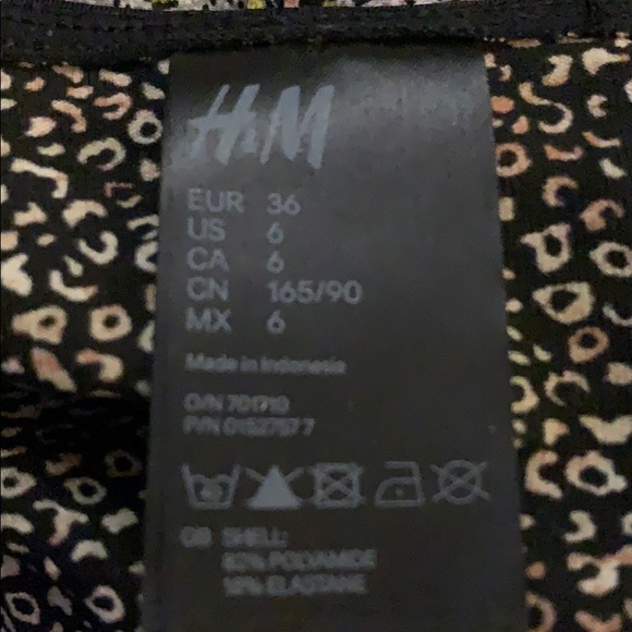 String bikini bottom. Reversible. - Picture 4 of 4